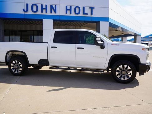 Used 2025 Chevrolet Silverado 2500 Custom w/ Custom Value Package AWD/4WD image 10
