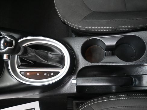 Used 2019 Kia Soul FWD image 22