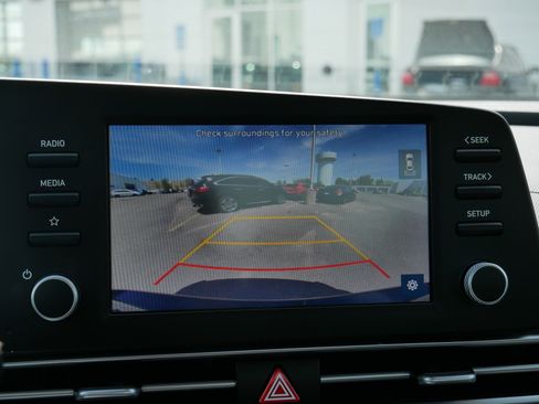 Used 2023 Hyundai Elantra SEL FWD image 27