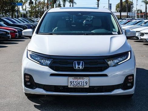 Used 2025 Honda Odyssey EX-L image 2