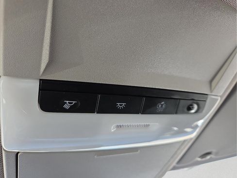 Used 2024 Nissan Rogue S image 21