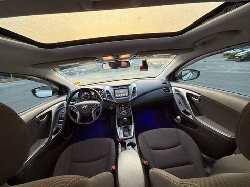 Used 2016 Hyundai Elantra Value Edition FWD image 11