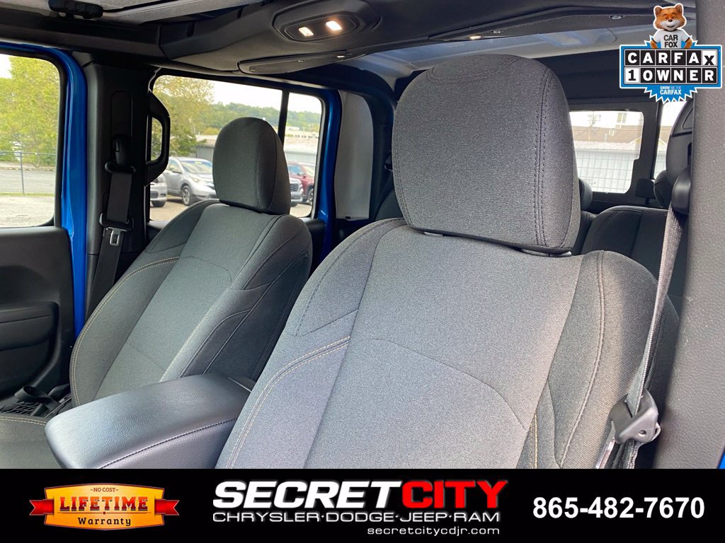 Used 2025 Jeep Gladiator Sport AWD/4WD image 11