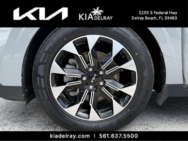 Certified 2024 Kia Carnival EX FWD image 35