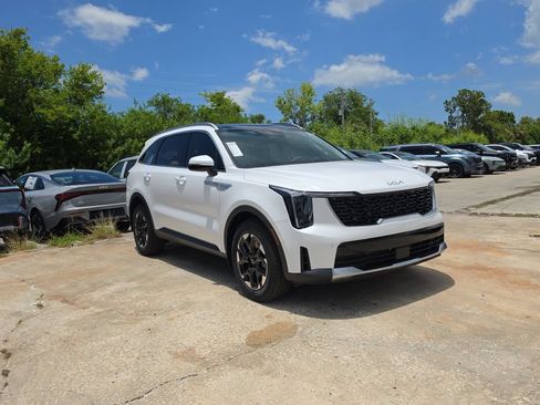 New 2026 Kia Sorento S w/ S Panoramic Sunroof Package FWD image 2