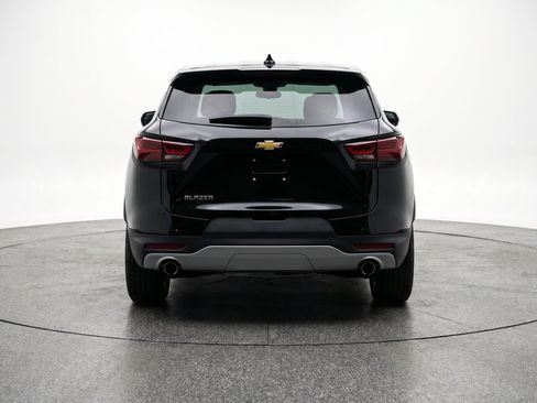 Used 2025 Chevrolet Blazer LT FWD image 7