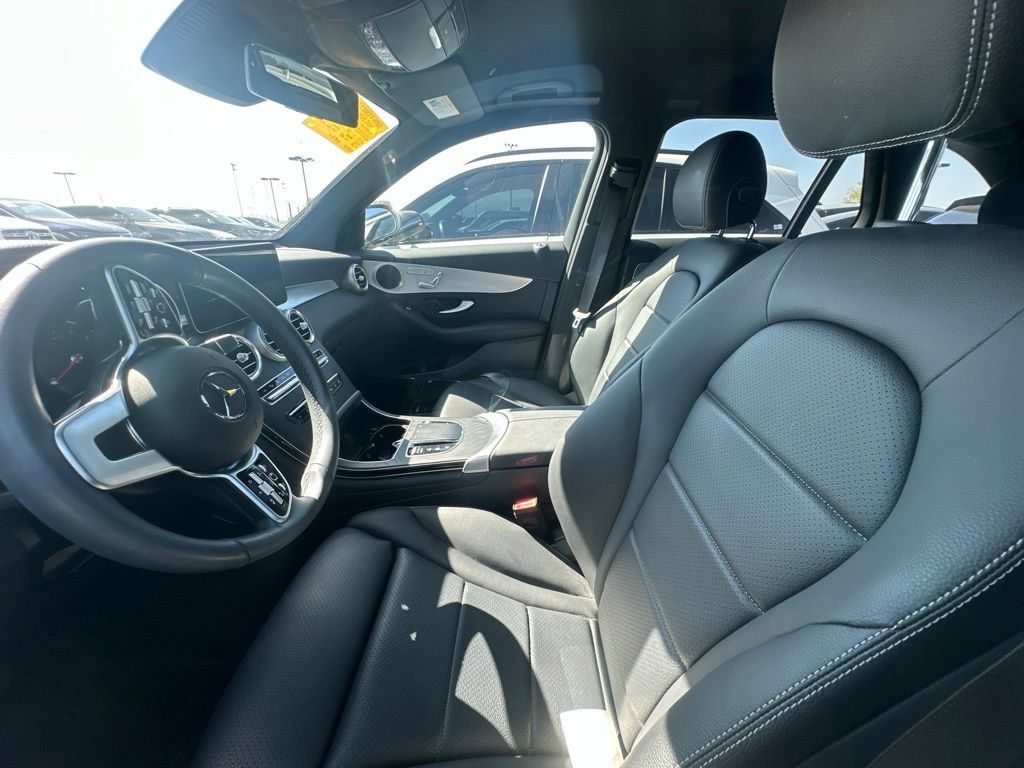 Used 2022 Mercedes-Benz GLC 300 image 9