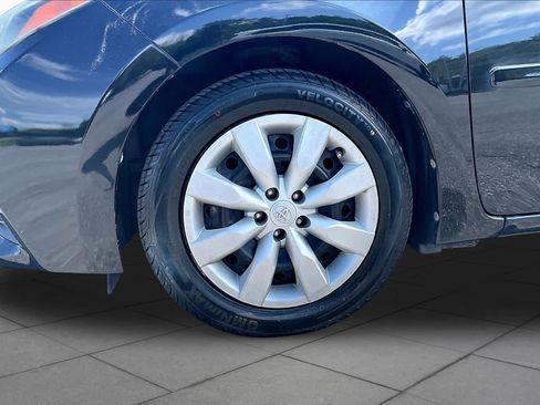 Used 2014 Toyota Corolla LE FWD image 11