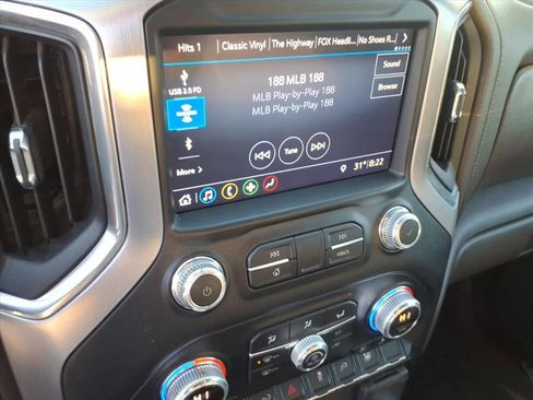 Used 2019 GMC Sierra 1500 SLT w/ SLT Premium Package image 32