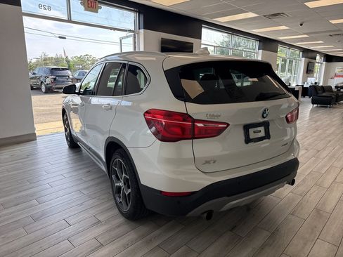 Used 2018 BMW X1 xDrive28i w/ Convenience Package AWD/4WD image 6