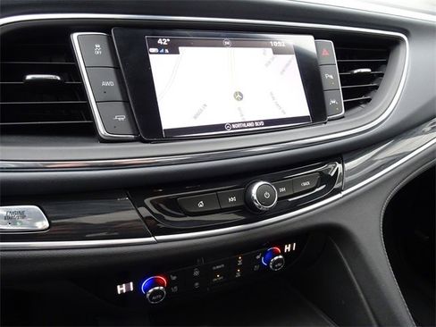 Used 2018 Buick Enclave Premium w/ Trailering Package image 20