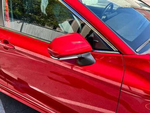 Used 2023 Toyota Camry SE w/ Cold Weather Package image 9