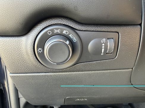 Used 2025 Dodge Durango R/T AWD/4WD image 22