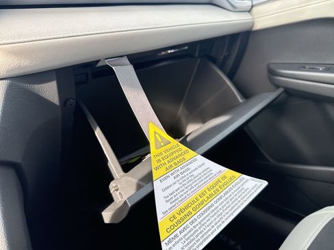 New 2025 Volkswagen Taos SE image 43