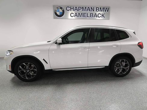 Used 2024 BMW X3 xDrive30i w/ Premium Package AWD/4WD image 3