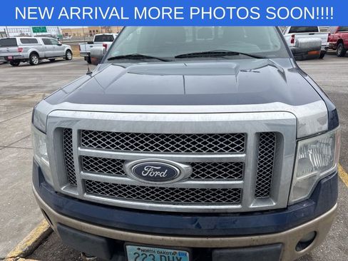 Used 2011 Ford F150 Lariat w/ Lariat Chrome Pkg image 2