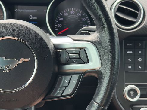 Used 2019 Ford Mustang Coupe RWD image 20