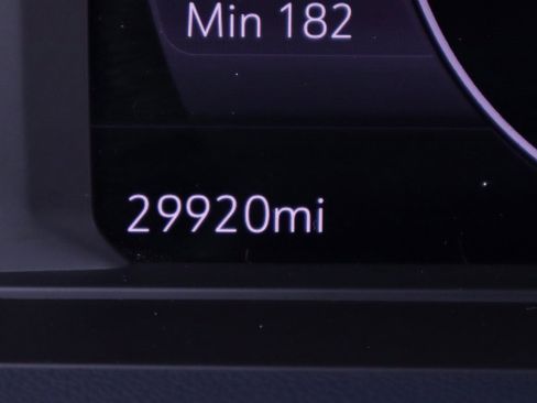 Used 2022 Chevrolet Bolt EUV Premier image 24