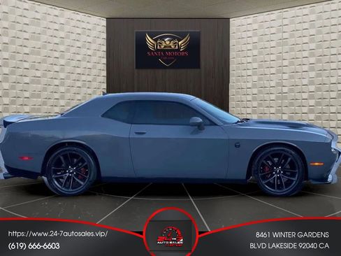 Used 2019 Dodge Challenger R/T Scat Pack image 5