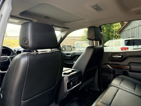 Used 2019 GMC Sierra 1500 SLT w/ SLT Premium Plus Package AWD/4WD image 18