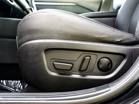Used 2024 MAZDA CX-50 AWD 2.5 S w/ Premium Package image 12