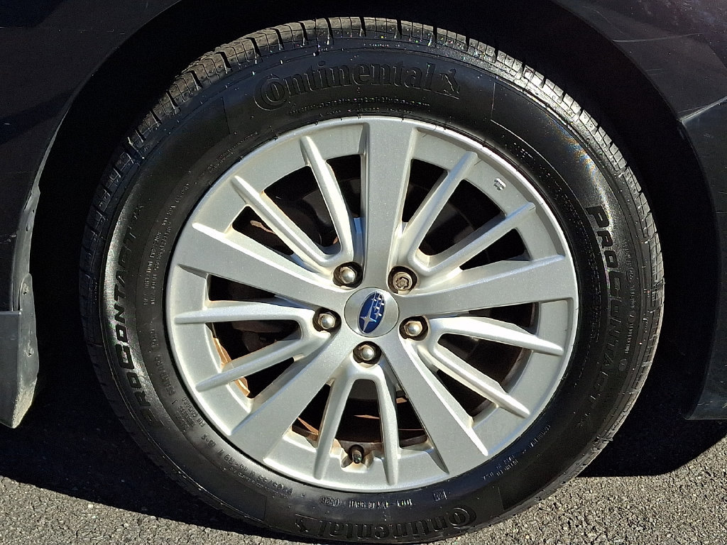 Used 2018 Subaru Impreza 2.0i Premium w/ Eyesight & BSD & Rcta AWD/4WD image 8