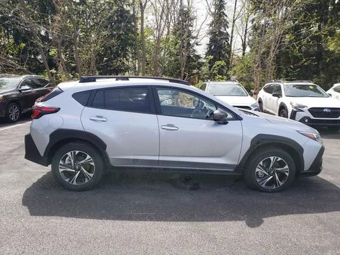 Used 2025 Subaru Crosstrek 2.0i Premium AWD/4WD image 2