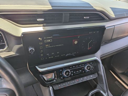 Used 2022 GMC Sierra 1500 Denali AWD/4WD image 25