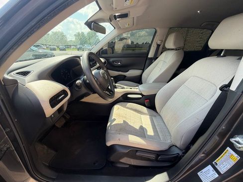 Used 2023 Honda HR-V LX image 9