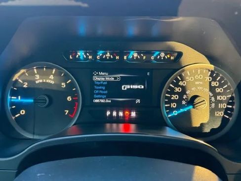 Used 2017 Ford F150 XLT w/ Equipment Group 302A Luxury image 9