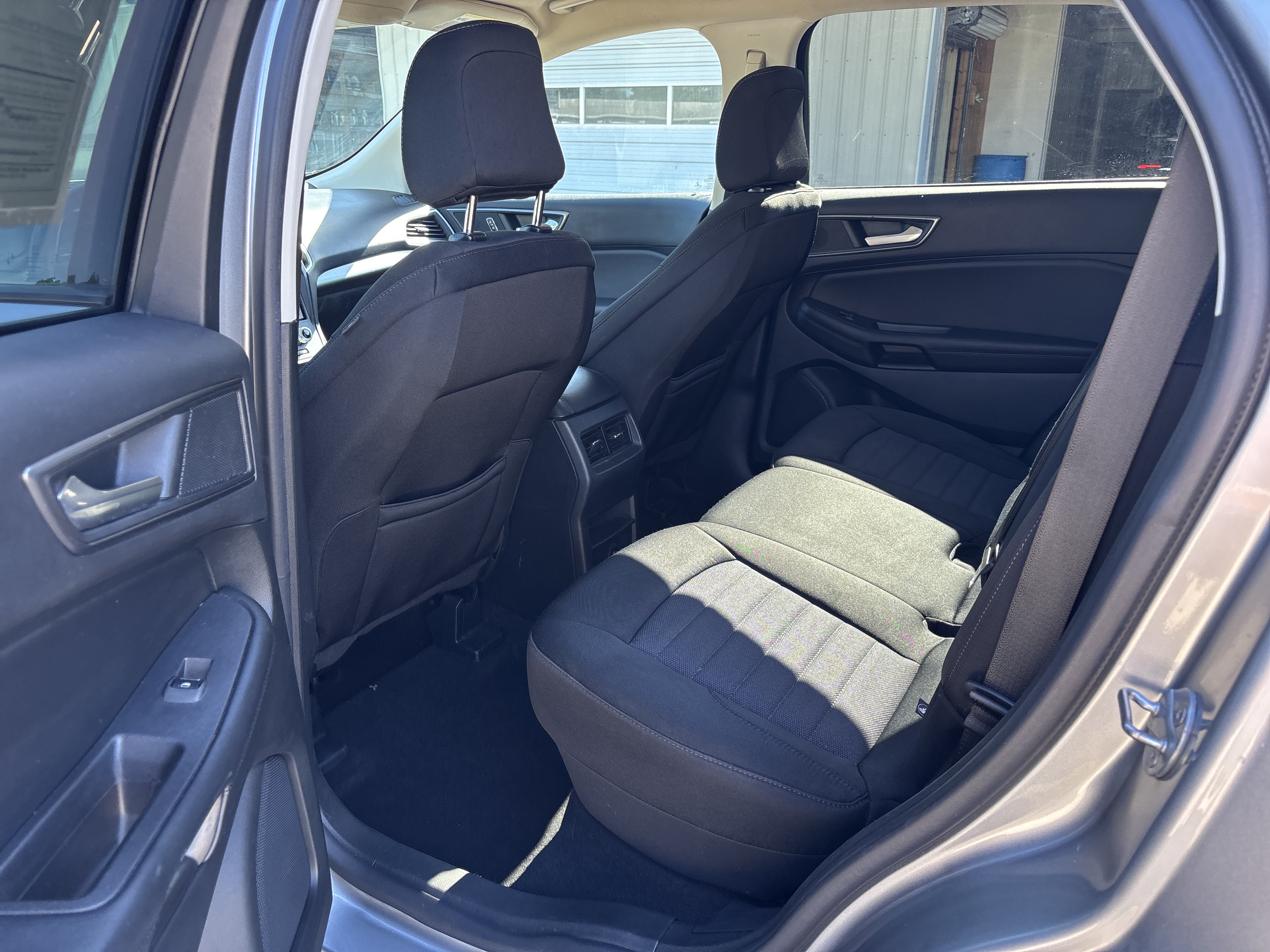Used 2022 Ford Edge SE AWD/4WD image 16