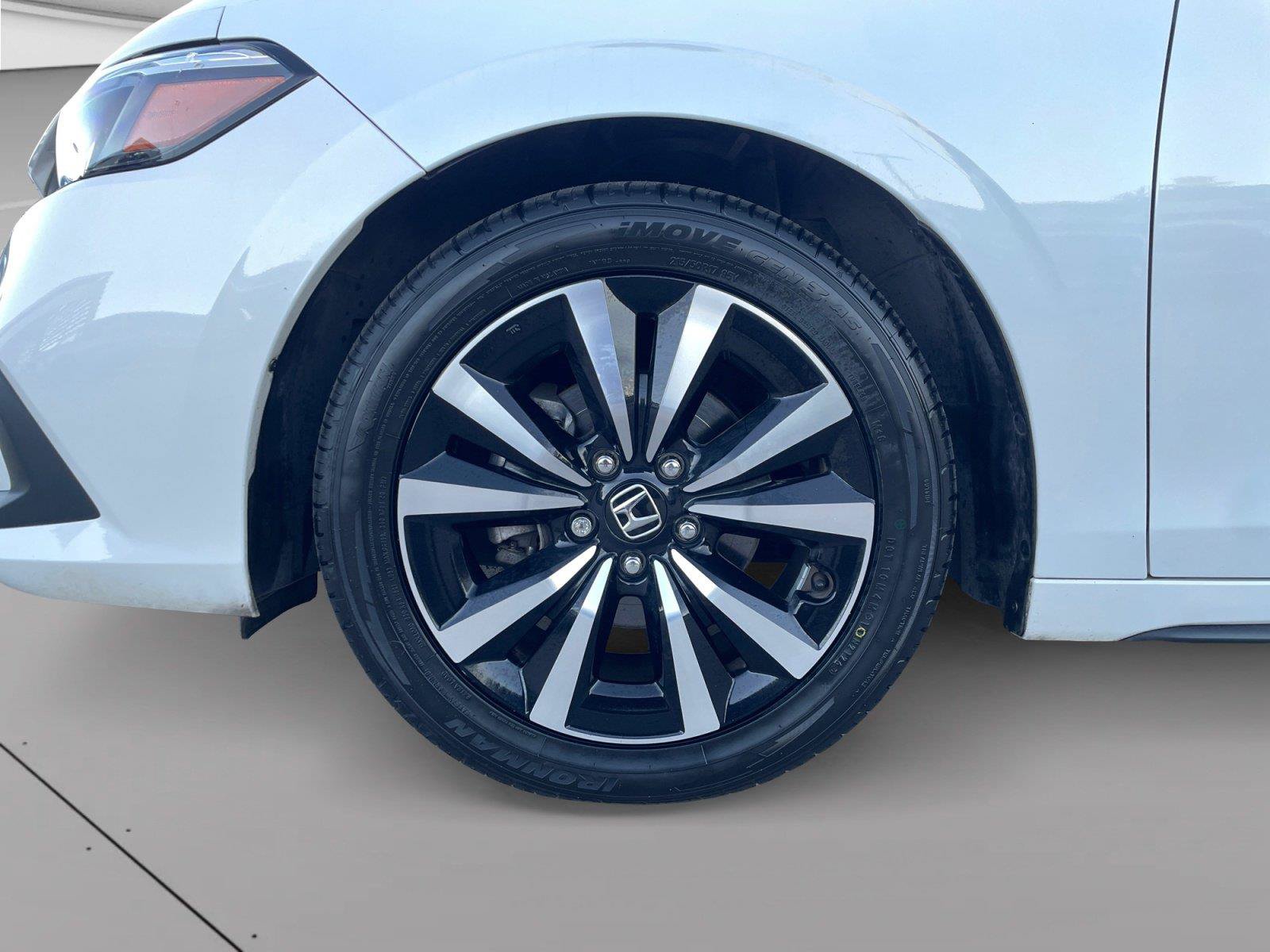 Used 2024 Honda Civic EX-L image 14
