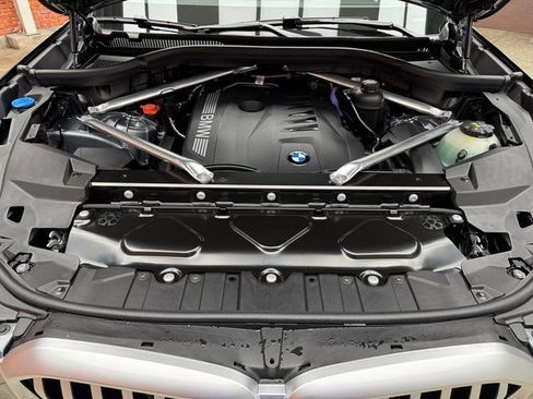 Used 2026 BMW X5 xDrive40i w/ Climate Comfort Package image 27