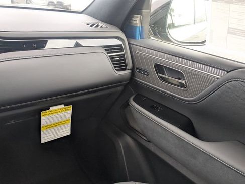 New 2026 INFINITI QX80 Autograph w/ Premium Cargo Package image 19