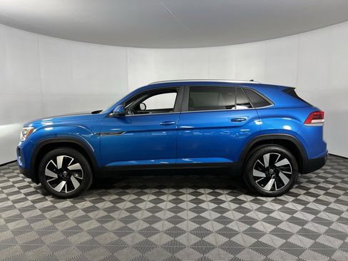 Used 2024 Volkswagen Atlas Cross Sport SE image 9