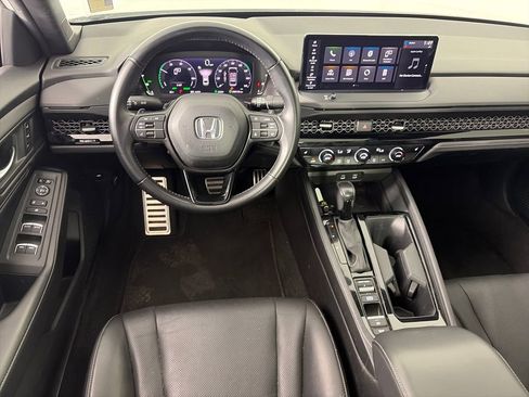 Used 2023 Honda Accord Sport image 14