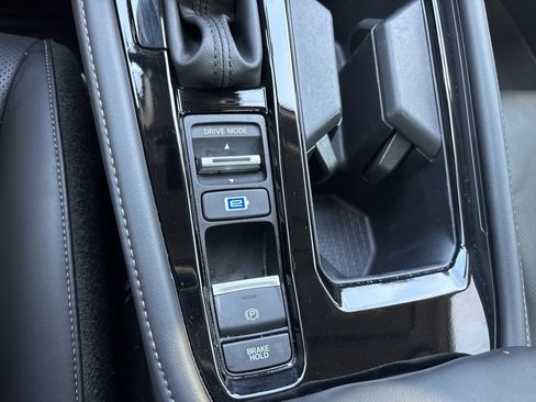 Used 2024 Honda Accord Touring image 19