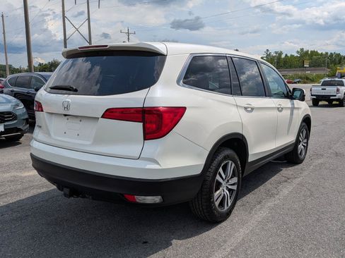 Used 2017 Honda Pilot EX image 8