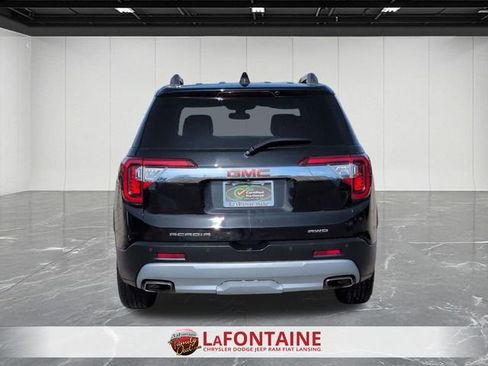 Used 2023 GMC Acadia SLT AWD/4WD image 4