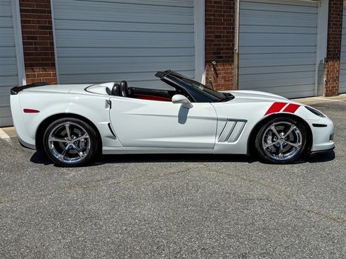 Used 2010 Chevrolet Corvette Grand Sport w/ Preferred Equipment Group RWD image 36
