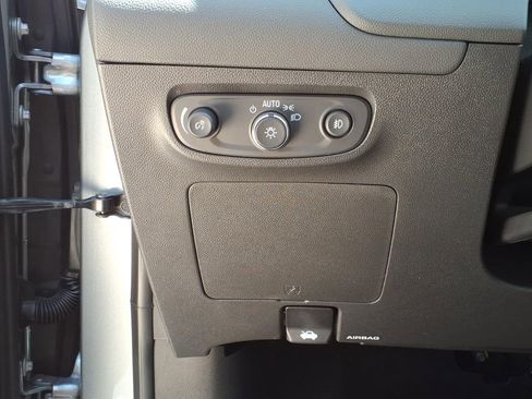 Used 2023 Buick Encore GX Preferred w/ Cold Weather Comfort Package AWD/4WD image 15
