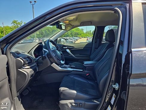 Used 2024 Mitsubishi Eclipse Cross SE AWD/4WD image 6