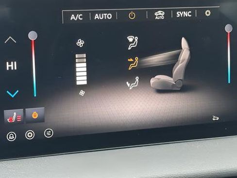 New 2026 Nissan Sentra SR w/ SR Premium Package image 43