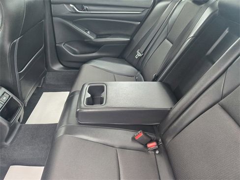 Used 2022 Honda Accord Sport image 9