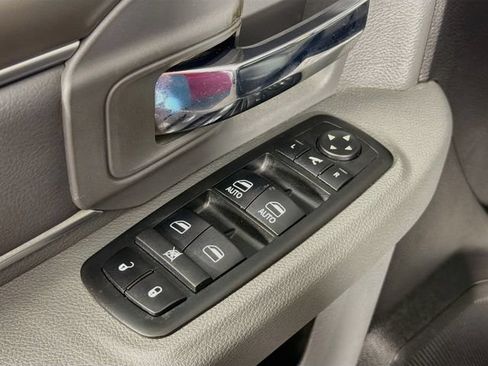 Used 2018 RAM 1500 Big Horn AWD/4WD image 17