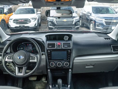 Used 2018 Subaru Forester 2.5i Premium AWD/4WD image 12