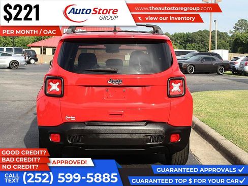 Used 2019 Jeep Renegade Latitude FWD image 7