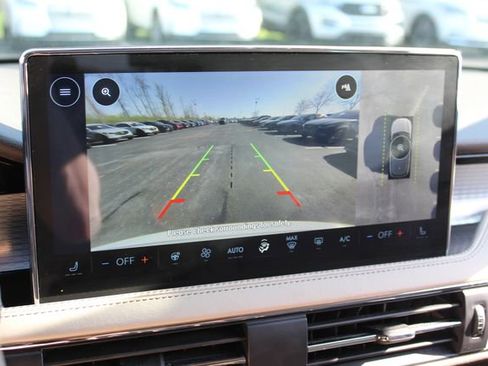 Used 2023 Lincoln Corsair AWD w/ Equipment Group 101A image 24