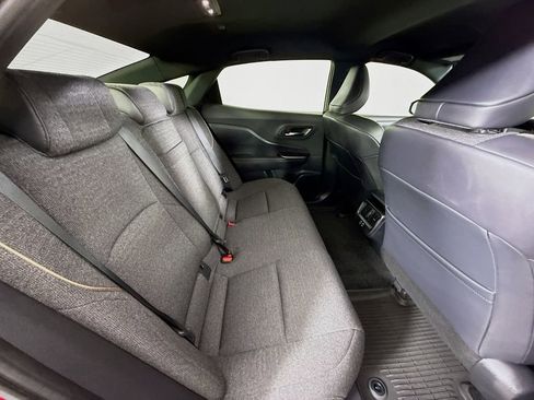 Certified 2023 Toyota Crown XLE image 29