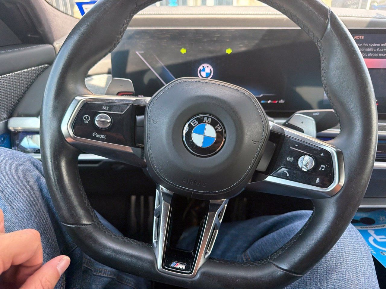 Used 2023 BMW 740i w/ Executive Package RWD image 10